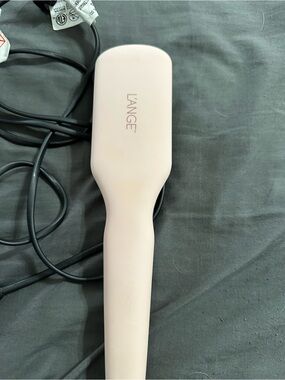 Lange Pale Pink Heated Styling Brush